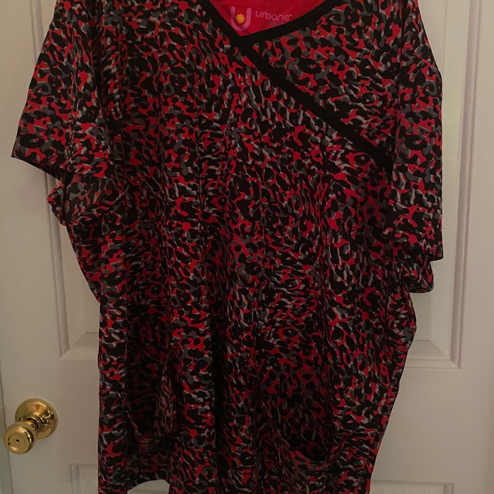 Set of 3 urbane ultimate plus size scrub tops